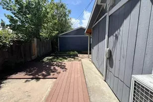 3921 S Acoma St, Englewood, CO 80110 - Photo 16