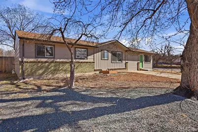 1090 S Newark Street, Aurora, CO 80012 - Photo 4