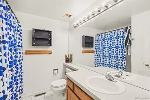 933 S Evanston Cir, Aurora, CO 80012 - Photo 10