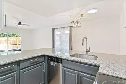 5902 S Willow Way, Englewood, CO 80111 - Photo 8