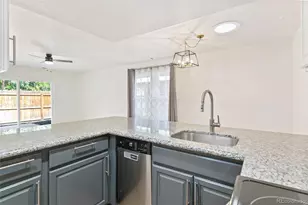 5902 S Willow Way, Englewood, CO 80111 - Photo 8