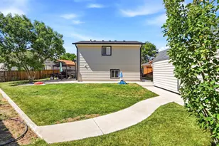 18870 E 16th Pl, Aurora, CO 80011 - Photo 40