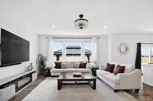 10271 Tucson St, Commerce City, CO 80022 - Photo 12