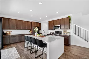 10271 Tucson St, Commerce City, CO 80022 - Photo 2