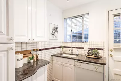 485 S Logan Street #7, Denver, CO 80209 - Photo 8