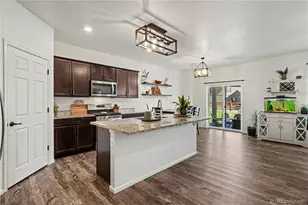 4452 S Ukraine Ct, Aurora, CO 80015 - Photo 2