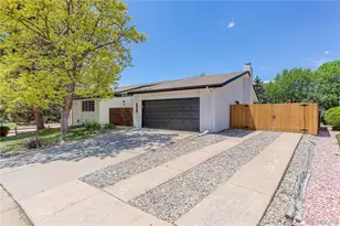 2669 S Moline Ct, Aurora, CO 80014 - Photo 4