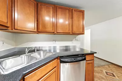 1045 N Clarkson Street #102, Denver, CO 80218 - Photo 10
