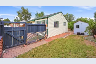 11693 E 7th Avenue, Aurora, CO 80010 - Photo 22
