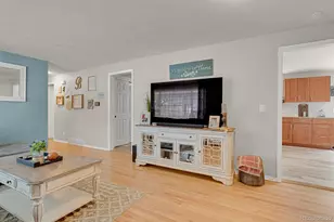 7232 S Broadway, Centennial, CO 80122 - Photo 4