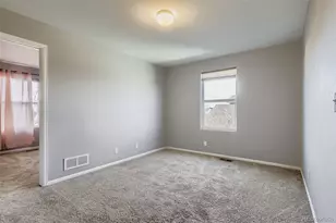 5528 Lewiston Ct, Denver, CO 80239 - Photo 18
