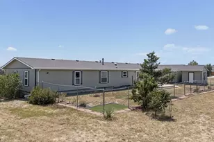 15624 Lucy Ln, Peyton, CO 80831 - Photo 42