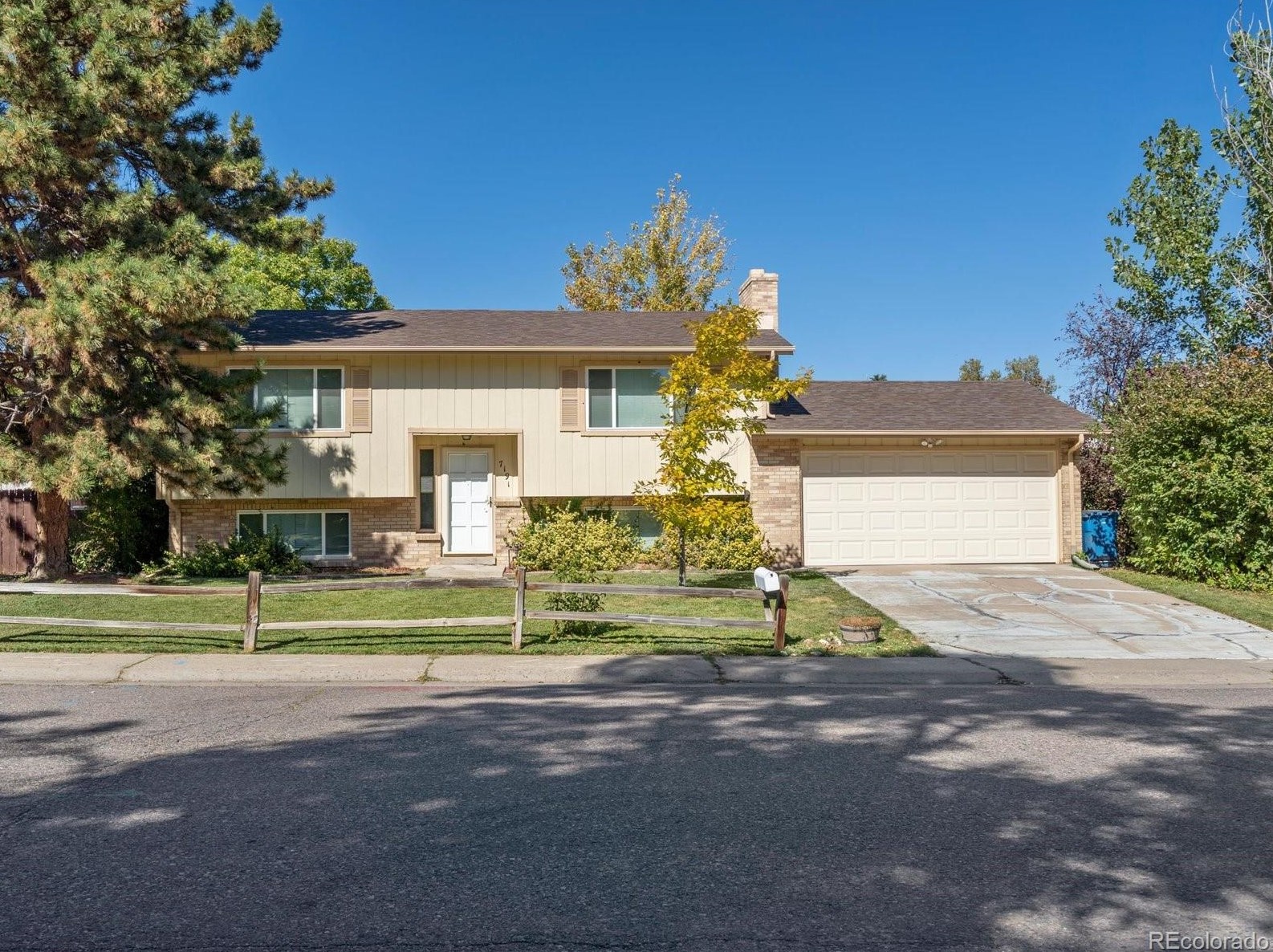 7191 Webster St, Littleton, CO 80128-4769