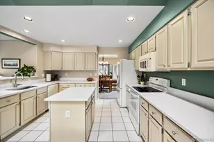 19077 E Ida Dr, Aurora, CO 80015 - Photo 10