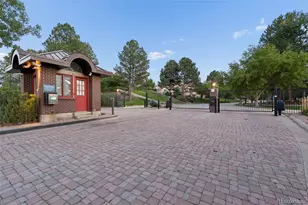 8571 Colonial Dr, Lone Tree, CO 80124 - Photo 2
