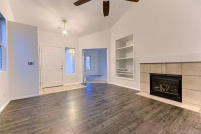 7372 S Mobile Street, Aurora, CO 80016 - Photo 2