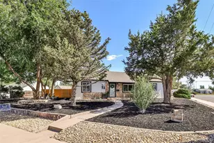 6102 Grape Dr, Commerce City, CO 80022 - Photo 4