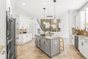 26746 E Peakview Dr, Aurora, CO 80016 - Photo 10