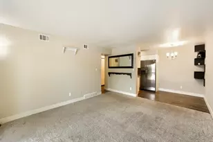 190 E Highline Cir, Centennial, CO 80122 - Photo 12