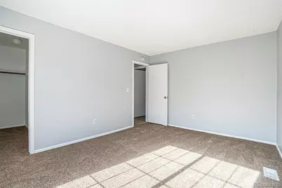 4130 S Laredo Way, Aurora, CO 80013 - Photo 8