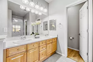 2250 S Vaughn Way, Aurora, CO 80014 - Photo 14