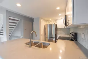 8055 Holland Ct, Arvada, CO 80005 - Photo 10