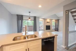8055 Holland Ct, Arvada, CO 80005 - Photo 14