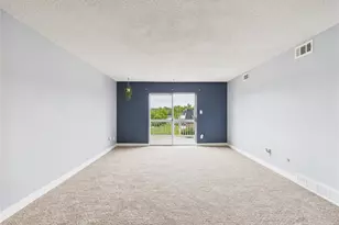 190 E Highline Cir, Centennial, CO 80122 - Photo 2