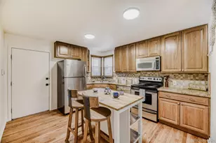 2546 Glenarm Pl, Denver, CO 80205 - Photo 10