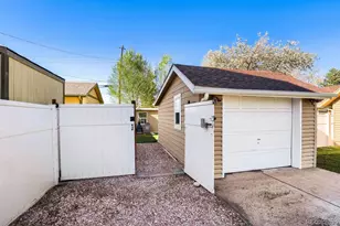 2263 W Parkhill Ave, Littleton, CO 80120 - Photo 38
