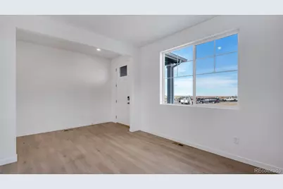 9855 Ceylon Court, Commerce City, CO 80022 - Photo 4