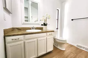 4650 S Akron St, Greenwood Village, CO 80111 - Photo 18