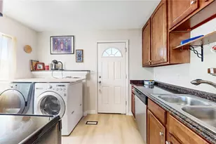 2331 Moline St, Aurora, CO 80010 - Photo 10