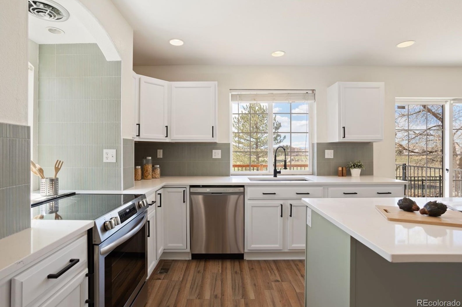5183 Netherland St, Denver CO  80249-8240 exterior