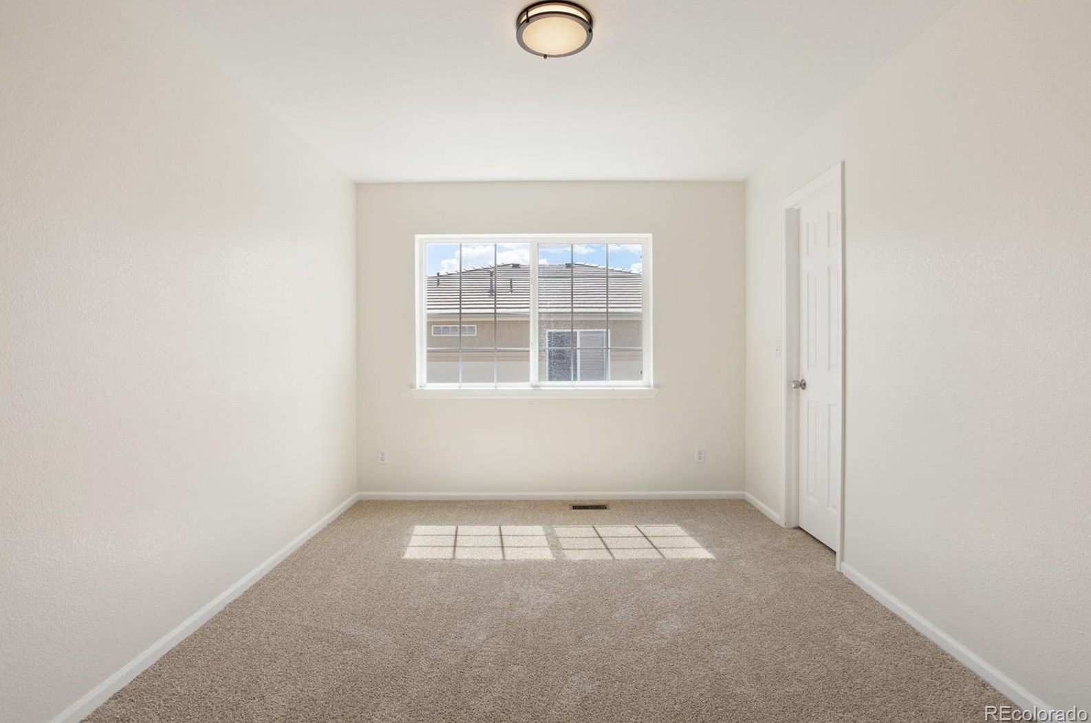 5183 Netherland St, Denver CO  80249-8240 exterior