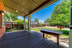 1557 Dallas St, Aurora, CO 80010 - Photo 32