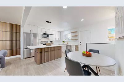 367 S Queen Circle, Lakewood, CO 80226 - Photo 8