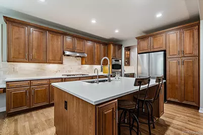 7560 S Eaton Park Way, Aurora, CO 80016 - Photo 8