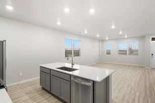 795 N Tibet St, Aurora, CO 80018 - Photo 8
