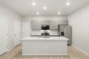 795 N Tibet St, Aurora, CO 80018 - Photo 4