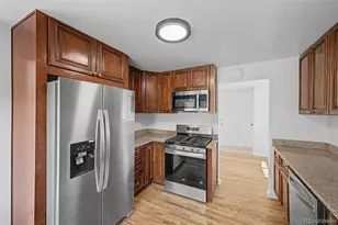 3039 Victor St, Aurora, CO 80011 - Photo 12