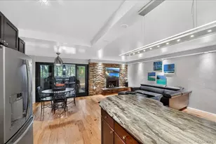 2 Adams St, Denver, CO 80206 - Photo 12