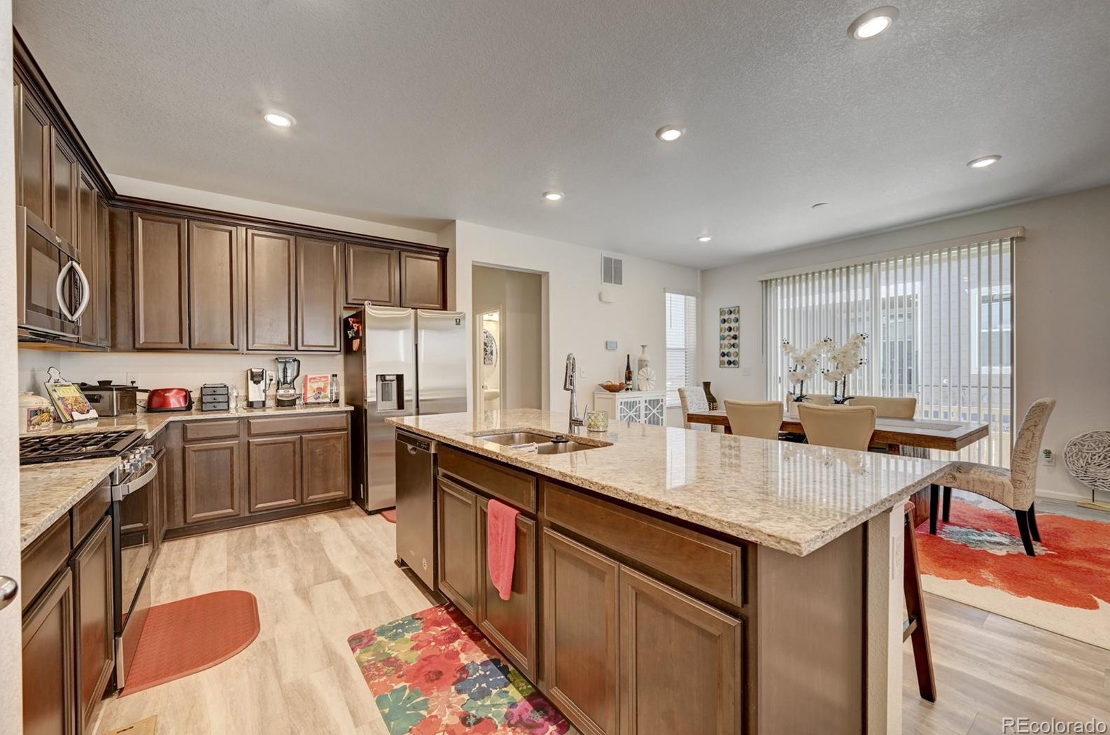 16575 Alameda Pkwy, Denver CO  80017-2095 exterior