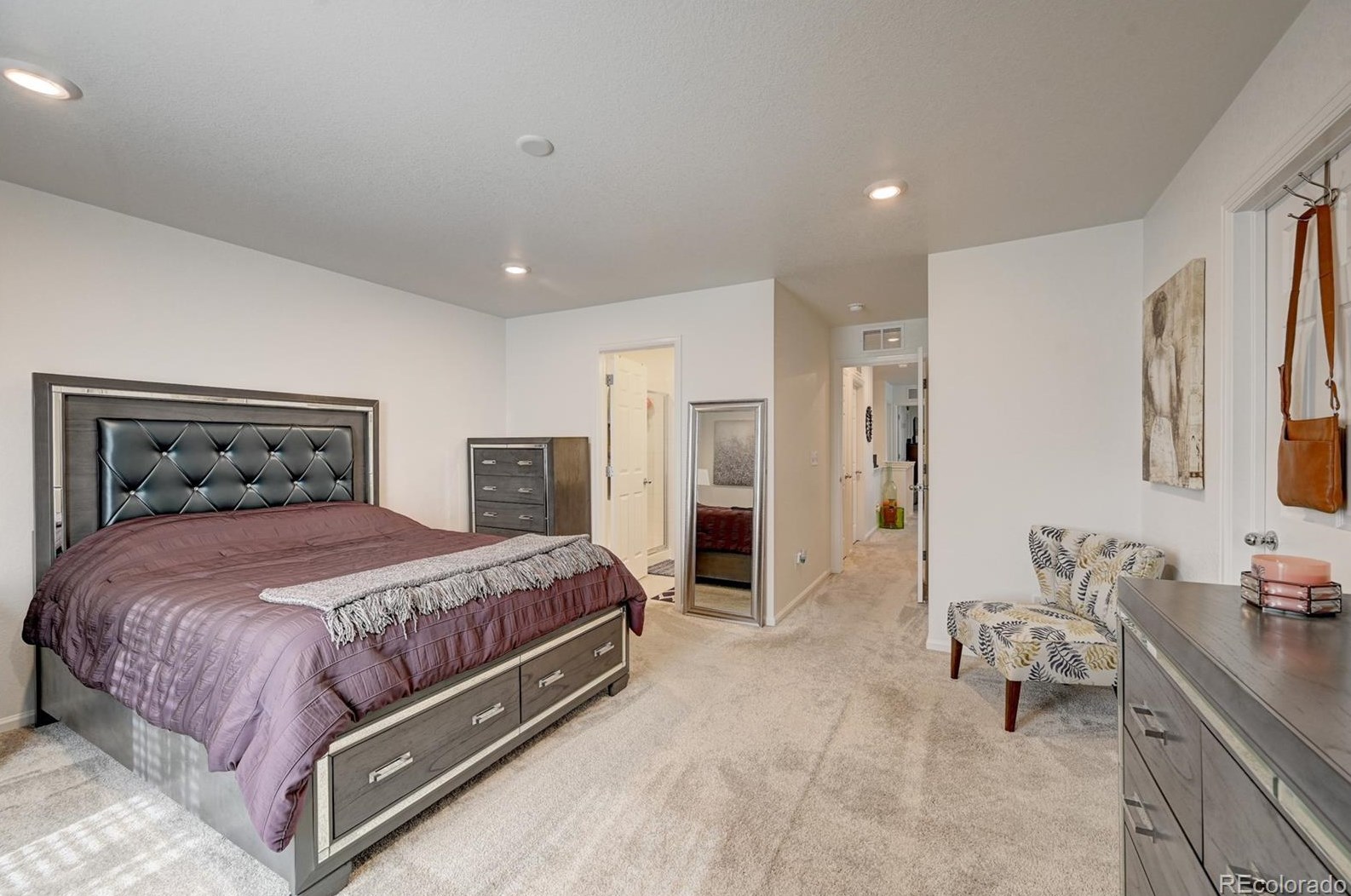 16575 Alameda Pkwy, Denver CO  80017-2095 exterior