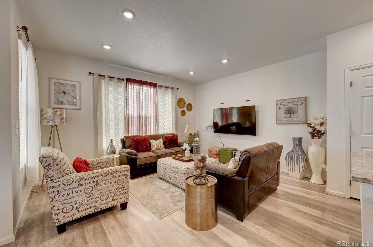 16575 Alameda Pkwy, Denver CO  80017-2095 exterior