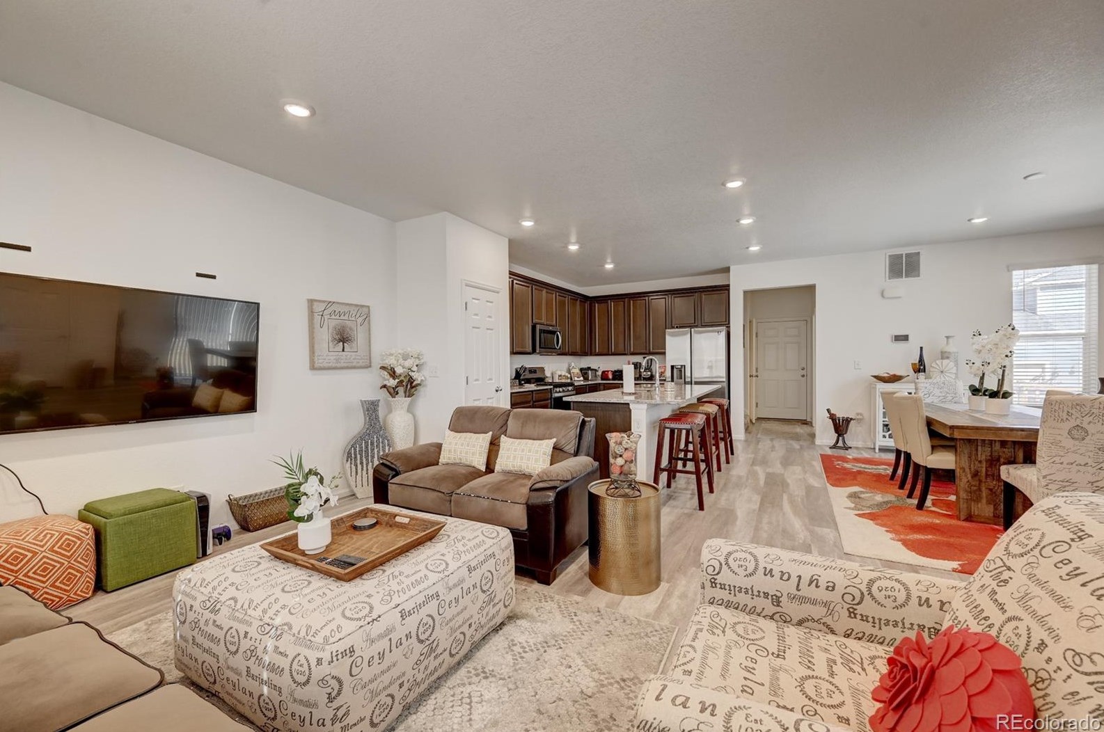 16575 Alameda Pkwy, Denver CO  80017-2095 exterior