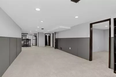 1095 Kramer Court, Aurora, CO 80010 - Photo 16