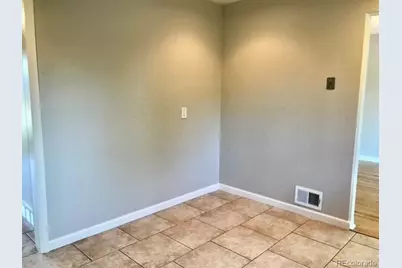 2285 E Noble Street, Centennial, CO 80121 - Photo 12