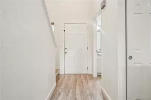 1147 S Ventura Cir, Aurora, CO 80017 - Photo 4