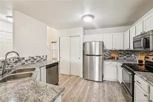 1147 S Ventura Cir, Aurora, CO 80017 - Photo 14